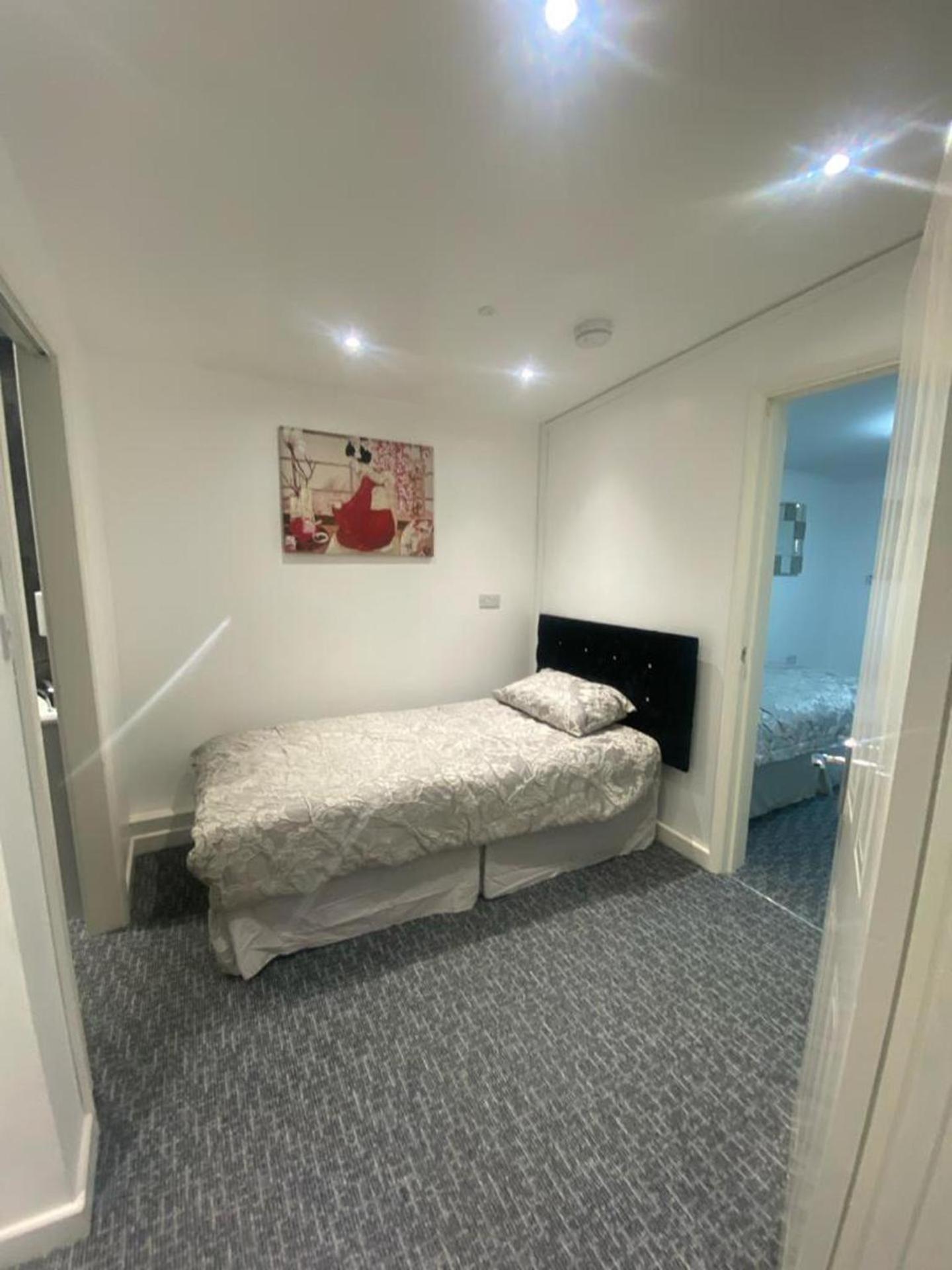 Beautiful 3-Bed Apartment In เมอเทอร์ทิดฟิล ภายนอก รูปภาพ